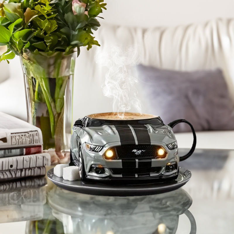 Hrnek ve tvaru auta z nerezové oceli – Ručně vyráběný, odolný, novinkový kancelářský hrnek