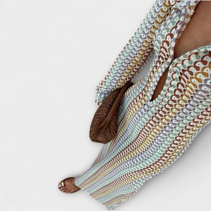 Emma | Šaty přes plavky s výstřihem do V a prázdninovým nádechem